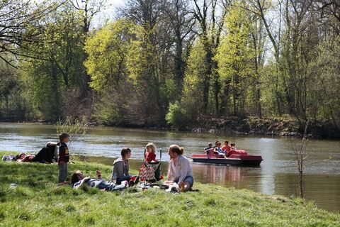 Picknick an der Saale auf der Zigelwiese