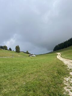 Foto von Ivan Bordiian@@@ entlang der Tour