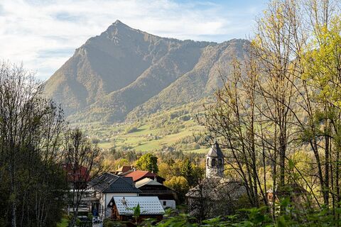 Blick auf den Fluss Enverse und den Marcelly