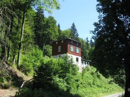 "Historischer Bahnhof Stöberhai"