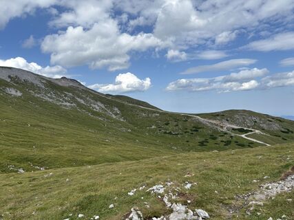 Fotografija s spletne strani Carla Baghajati na poti