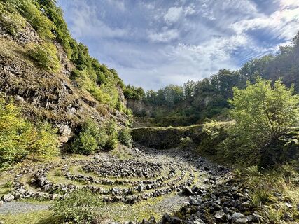 Im Inneren des Arensberg Vulkans