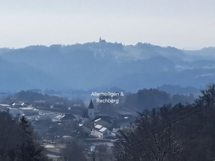 Foto von Bellou entlang der Tour