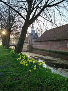 Schloß Lütetsburg im Frühling