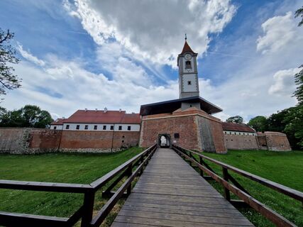 Fotografija s spletne strani Szomi Balázs na poti