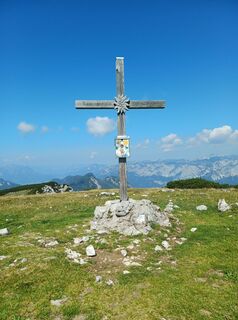Fotografija s spletne strani Sonja Pils na poti