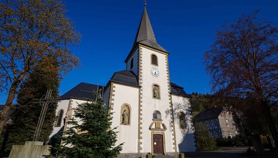 Pfarrkirche St. Cosmas und Damian Bödefeld