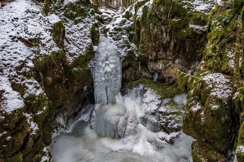 Haselbach Wasserfall im WinterD5C 7505