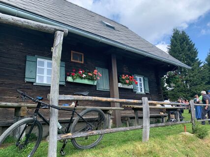 Dreieckhütte
