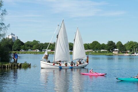 Auf dem Wasser des Salzgittersees