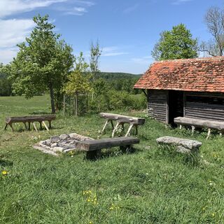 Die Grillstelle lädt zu einer Pause ein