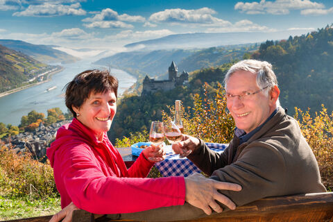 Blick auf Burg Stahleck und Bacharach