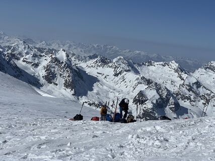 Fotografija s spletne strani Wolfgang Hammer na poti
