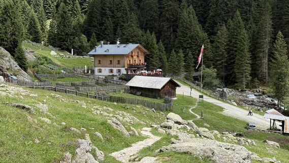 Fotografija s spletne strani Daniel Härtel na poti