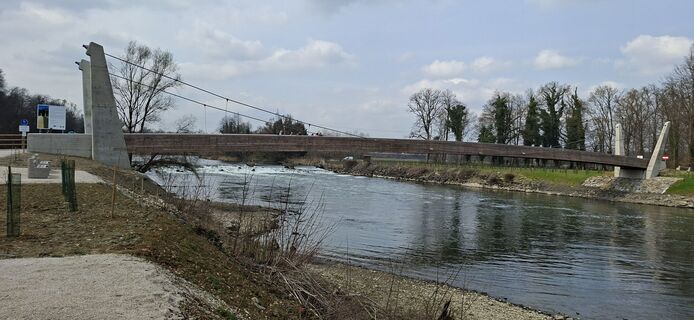 Fotografija s spletne strani Annemarie Hartner na poti