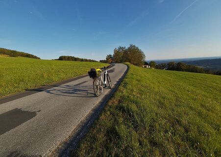 Auf der Zeil_ Apfelland-Stubenbergsee_Oststeiermark
