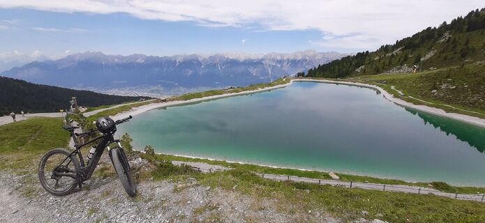 Foto von Bomtom entlang der Tour