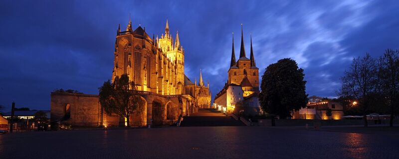Panorama am Domplatz - Dom und Severi Erfurt