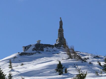 Marienstatue am Wölkerkogel im Winter