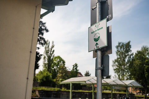 Wegweiser zur Radroute Kleinkuppenweg