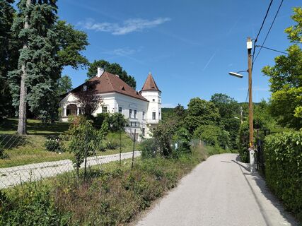 Fotografija s spletne strani Poschacher na poti