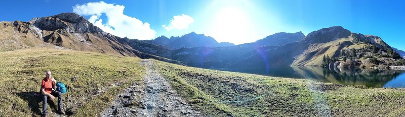 Foto van Zümi langs de tour