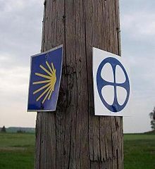 Markierung Jakobsweg und Heiliger Weg in Pohrsdorf