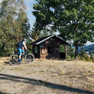 Anfahrt zur Stempelstelle der Schiefergebirgstrophy am Sieben-Täler-Blick oberhalb von Leutenberg