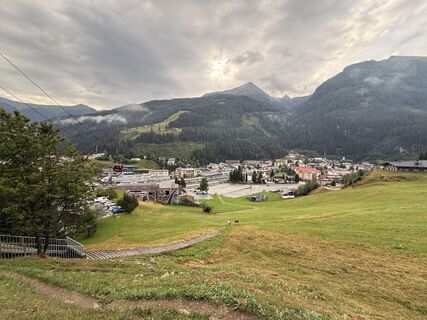 Fotografija s spletne strani Daniel Heßler na poti