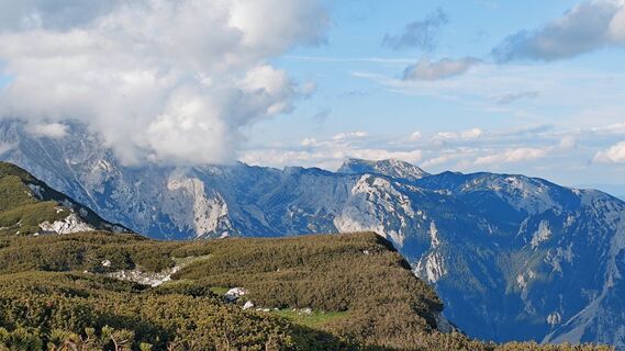 Fotografija s spletne strani Franca Škarja na poti