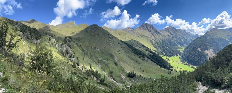 Fotografija s spletne strani Hartlschneider na poti