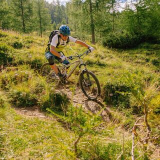 Bike-Trail-Wiese