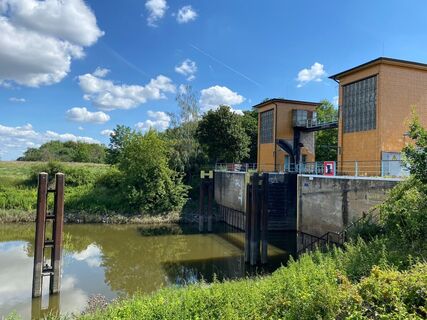 Zweistufenschleuse im Pareyer Verbindungskanal
