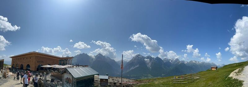 Fotografie z Corinne Kellenberger na trase