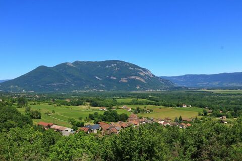 Panorama über dem Dorf Vongnes
