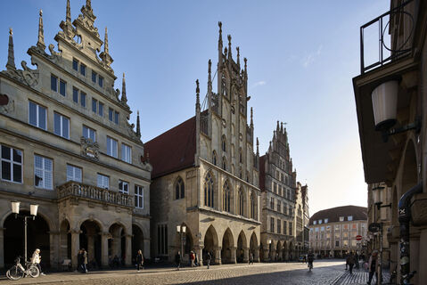 Prinzipalmarkt mit dem Historischen Rathaus in Münster