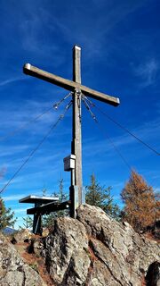 Fotografija s spletne strani Regina Fleischmann na poti