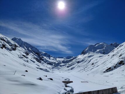 Fotografija s spletne strani Sabine Steuxner na poti