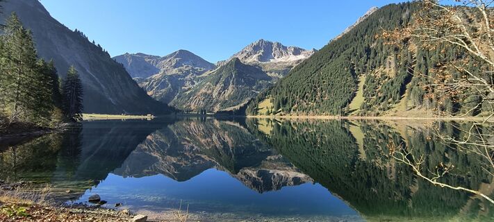 Foto van Zümi langs de tour