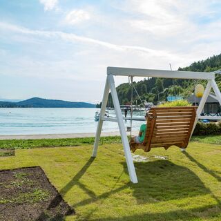 Slow Trail - Schaukelweg - Schaukel mit Blick auf den Wörthersee