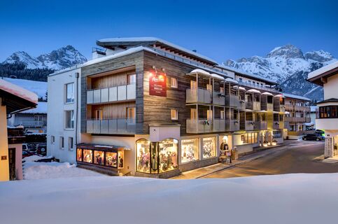 AlpenParks Hotel &amp; Apartment Maria Alm