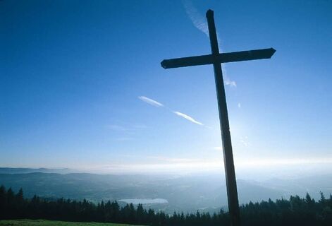 Gipfelkreuz am Kulm, ApfelLand- Stubenbergsee in der Oststeiermark