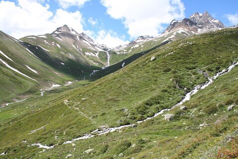 Durch das Val Müra zur Es-cha Hütte