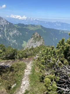 Zdjęcie z Peter Bussjäger wzdłuż trasy