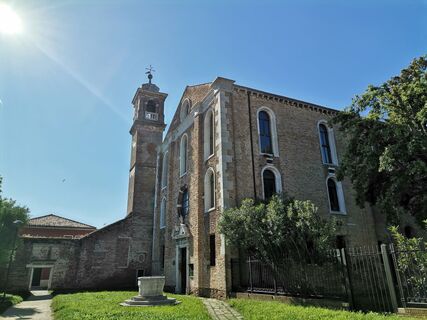 Fotografija s spletne strani C.J. na poti