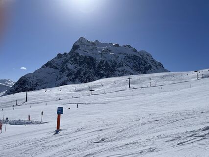 Fotografija s spletne strani Tom Van den Haspel na poti
