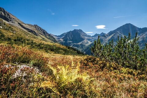 Wunderbare Herbststimmung am Planai Höhenweg mit Blick zum Waldhorn