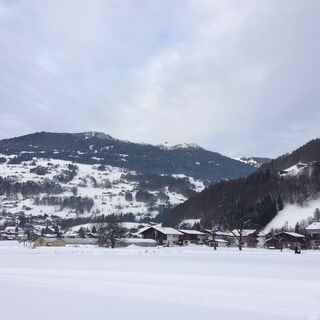 Schrunser Feld mit Blick auf den Bartholomäberg