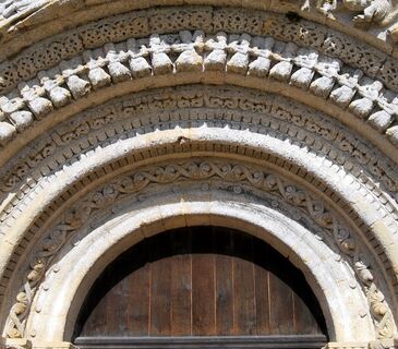 Castelviel église Notre-Dame portail