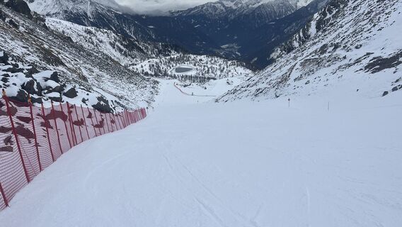 Foto von András Puskás entlang der Tour